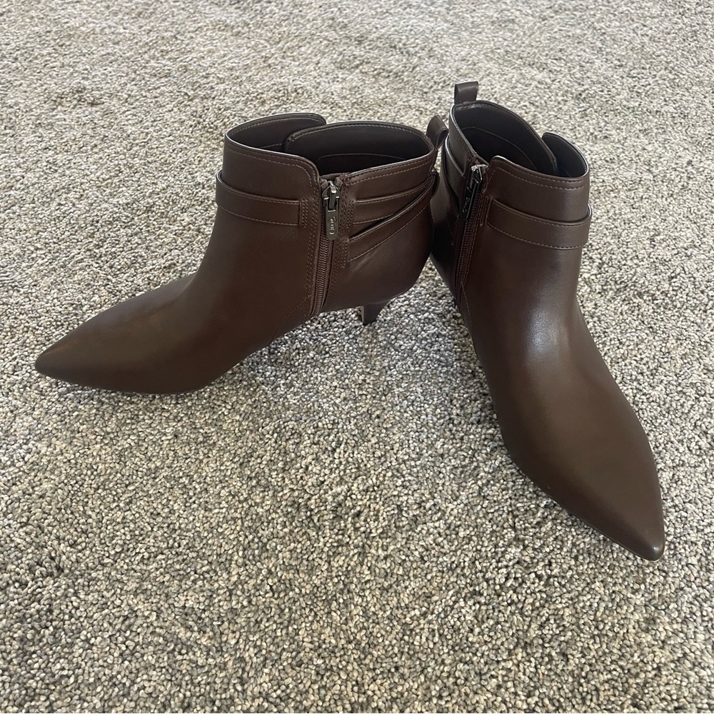 Circus by Sam Edelman brown leather booties